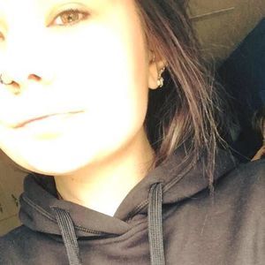 Meet your Posher, Naomi